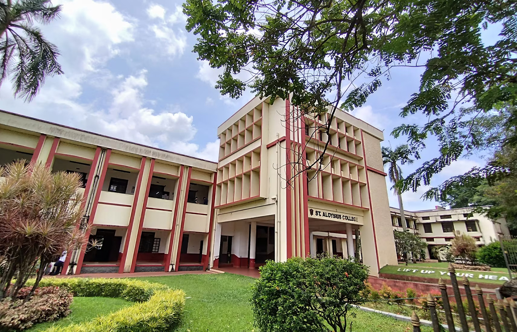 Downtown Plaza Suites